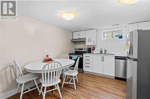 17 Prestwick Avenue, St. Catharines, ON - Indoor Photo Showing Dining Room