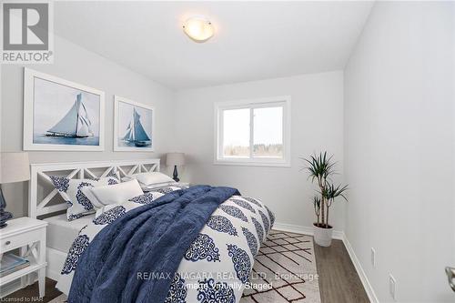 128 Sunflower Place, Welland, ON - Indoor Photo Showing Bedroom