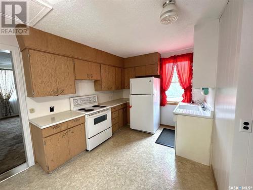 206 Prince Street, Hudson Bay, SK - Indoor Photo Showing Kitchen