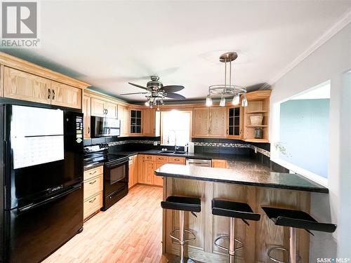 510 Mann Avenue, Radville, SK - Indoor Photo Showing Kitchen