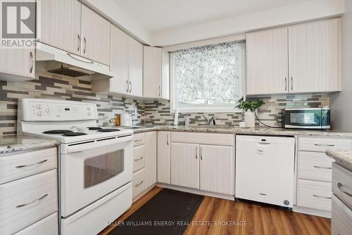 36 - 311 Garden Street, Whitby (Downtown Whitby), ON - Indoor Photo Showing Kitchen