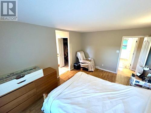 10580 Bonnie Drive, Lake Country, BC - Indoor Photo Showing Bedroom