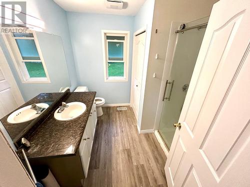 10580 Bonnie Drive, Lake Country, BC - Indoor Photo Showing Bathroom