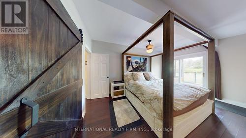 1994 Taunton Road N, Clarington, ON - Indoor Photo Showing Bedroom