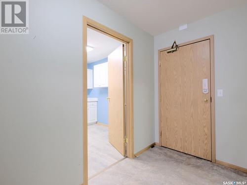 202 212 3Rd Avenue E, Rosetown, SK - Indoor Photo Showing Other Room