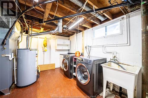 1242 Laurendeau Unit# Lower, Windsor, ON - Indoor Photo Showing Laundry Room