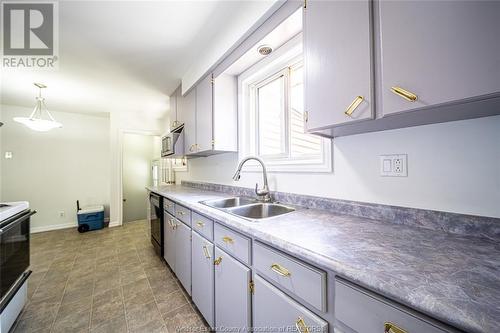 1242 Laurendeau Unit# Upper, Windsor, ON - Indoor Photo Showing Kitchen With Double Sink