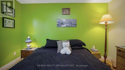 4 Greenfield Square, Brampton (Northgate), ON - Indoor Photo Showing Bedroom