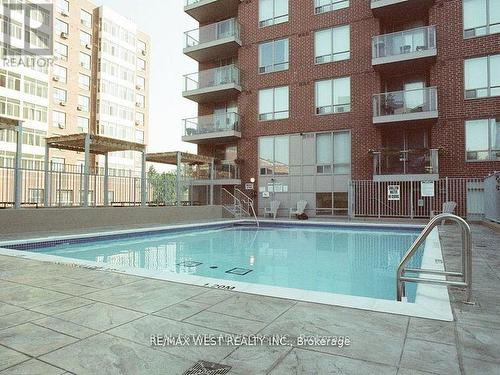 1113 - 1369 Bloor Street W, Toronto (Dufferin Grove), ON - Outdoor With In Ground Pool