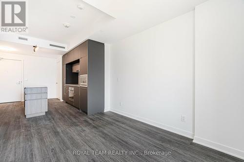 1107 - 185 Alberta Avenue, Toronto (Oakwood Village), ON - Indoor Photo Showing Other Room