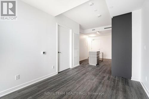 1107 - 185 Alberta Avenue, Toronto (Oakwood Village), ON - Indoor Photo Showing Other Room