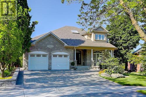 42 Monkman Court, Aurora, ON - Outdoor With Deck Patio Veranda With Facade