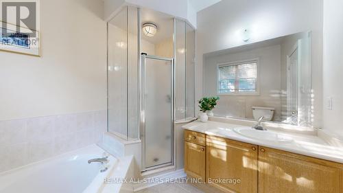 40 Melissa Way, Markham, ON - Indoor Photo Showing Bathroom