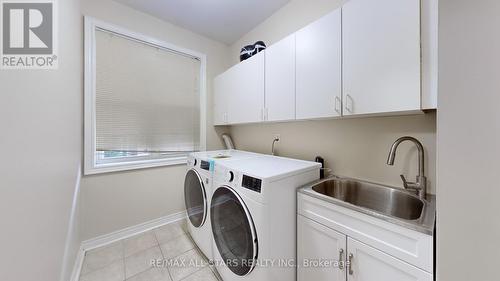 40 Melissa Way, Markham (Buttonville), ON - Indoor Photo Showing Laundry Room