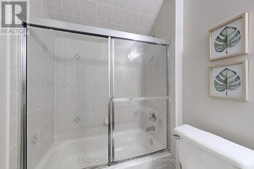 40 Melissa Way, Markham, ON - Indoor Photo Showing Bathroom