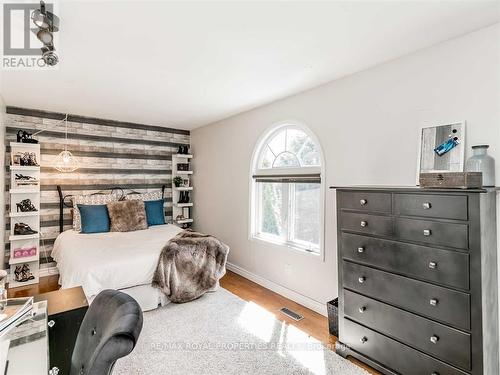 7470 Ninth Line, Markham (Box Grove), ON - Indoor Photo Showing Bedroom