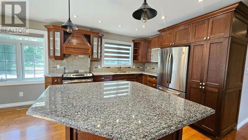 7470 Ninth Line, Markham (Box Grove), ON - Indoor Photo Showing Kitchen With Upgraded Kitchen