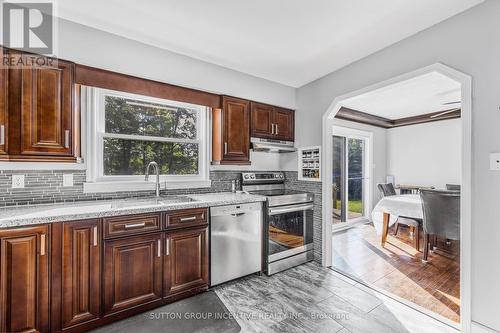 1683 Dunns Line, Severn, ON - Indoor Photo Showing Kitchen