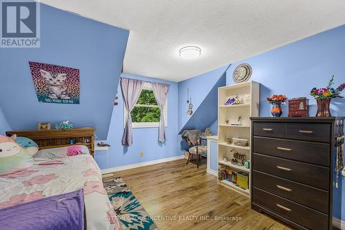 1683 Dunns Line, Severn, ON - Indoor Photo Showing Bedroom