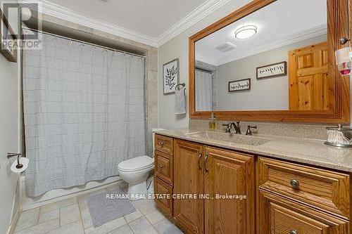 53 Mckinnon Avenue, Halton Hills (Georgetown), ON - Indoor Photo Showing Bathroom