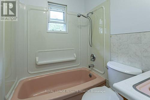 9 Pearl Street, Bayham (Vienna), ON - Indoor Photo Showing Bathroom