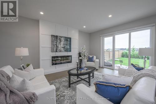 132 Crestview Drive, Middlesex Centre (Kilworth), ON - Indoor Photo Showing Living Room With Fireplace