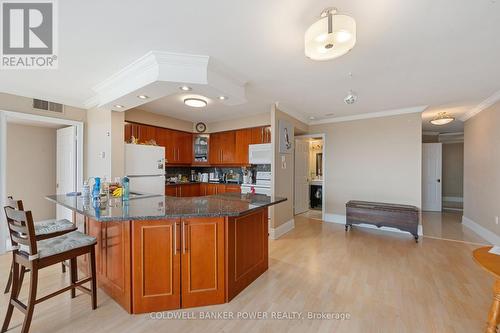 1511 - 695 Richmond Street, London, ON - Indoor Photo Showing Kitchen