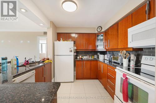 1511 - 695 Richmond Street, London, ON - Indoor Photo Showing Kitchen