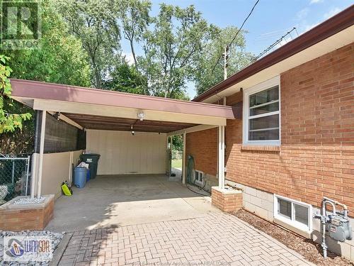 820 Scofield, Windsor, ON - Outdoor With Exterior