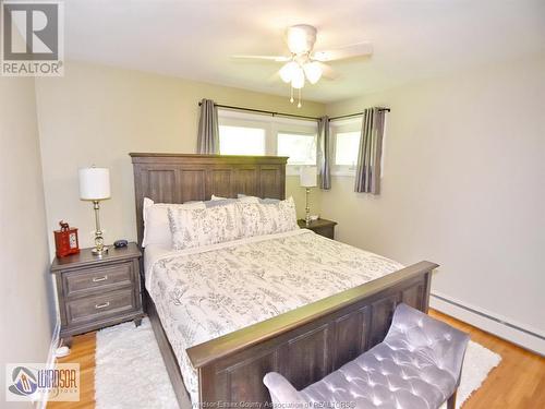 820 Scofield, Windsor, ON - Indoor Photo Showing Bedroom