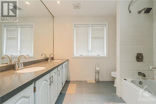 Main Bath - 678 Melbourne Avenue, Ottawa, ON - Indoor Photo Showing Bathroom