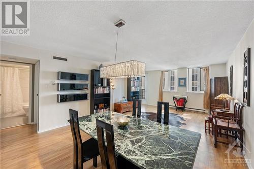 18 Nepean Street Unit#1003, Ottawa, ON - Indoor Photo Showing Dining Room