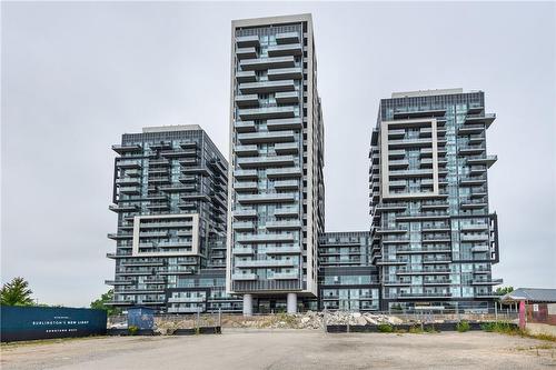 2087 Fairview Street|Unit #1808, Burlington, ON - Outdoor With Balcony With Facade