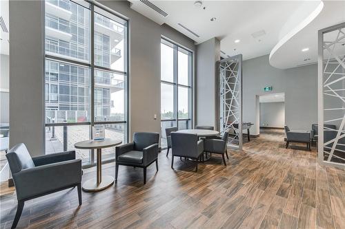 2087 Fairview Street|Unit #1808, Burlington, ON - Indoor