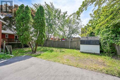 30 Poplar Avenue, Hamilton (Eastmount), ON - Outdoor