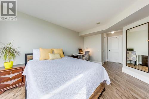 518 - 650 Lawrence Avenue W, Toronto (Englemount-Lawrence), ON - Indoor Photo Showing Bedroom