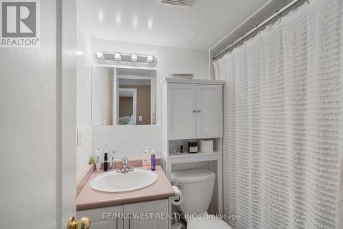 412 Crawford Street, Toronto (Palmerston-Little Italy), ON - Indoor Photo Showing Bathroom