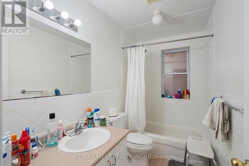 412 Crawford Street, Toronto (Palmerston-Little Italy), ON - Indoor Photo Showing Bathroom