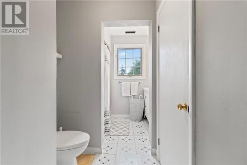 169 Jones, Moncton, NB - Indoor Photo Showing Bathroom