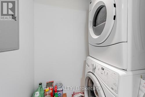 701 - 5229 Dundas Street W, Toronto (Islington-City Centre West), ON - Indoor Photo Showing Laundry Room