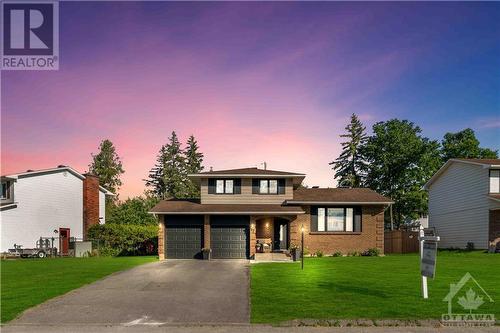 12 Butterfield Road, Munster, ON - Outdoor With Facade