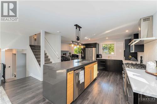 12 Butterfield Road, Munster, ON - Indoor Photo Showing Kitchen