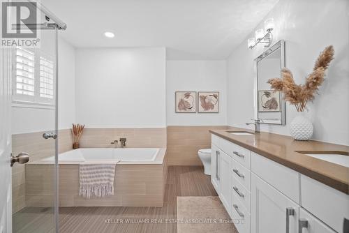 196 Eaton Street, Halton Hills, ON - Indoor Photo Showing Bathroom