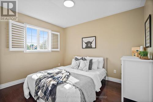 196 Eaton Street, Halton Hills, ON - Indoor Photo Showing Bedroom