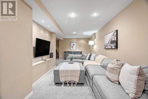 196 Eaton Street, Halton Hills (Georgetown), ON - Indoor Photo Showing Living Room