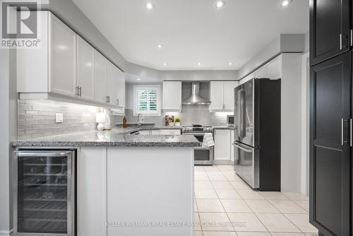 196 Eaton Street, Halton Hills (Georgetown), ON - Indoor Photo Showing Kitchen With Stainless Steel Kitchen With Upgraded Kitchen