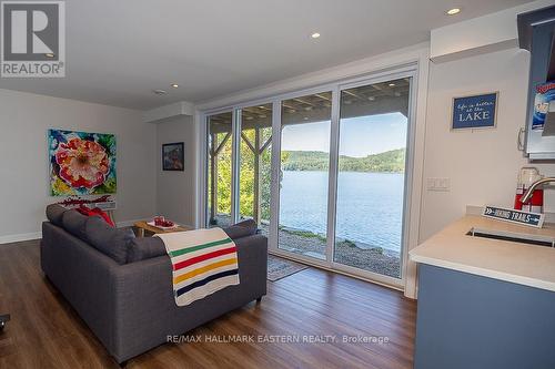 1744 Papineau Lake Road, Hastings Highlands, ON - Indoor Photo Showing Living Room