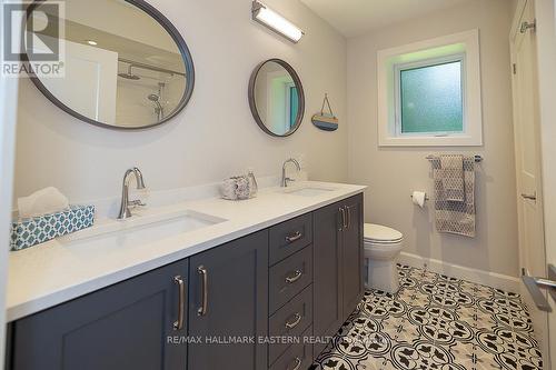 1744 Papineau Lake Road, Hastings Highlands, ON - Indoor Photo Showing Bathroom