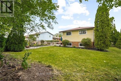 2 Acadia Crescent, St. Catharines, ON - Outdoor