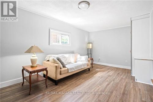 2 Acadia Crescent, St. Catharines, ON - Indoor